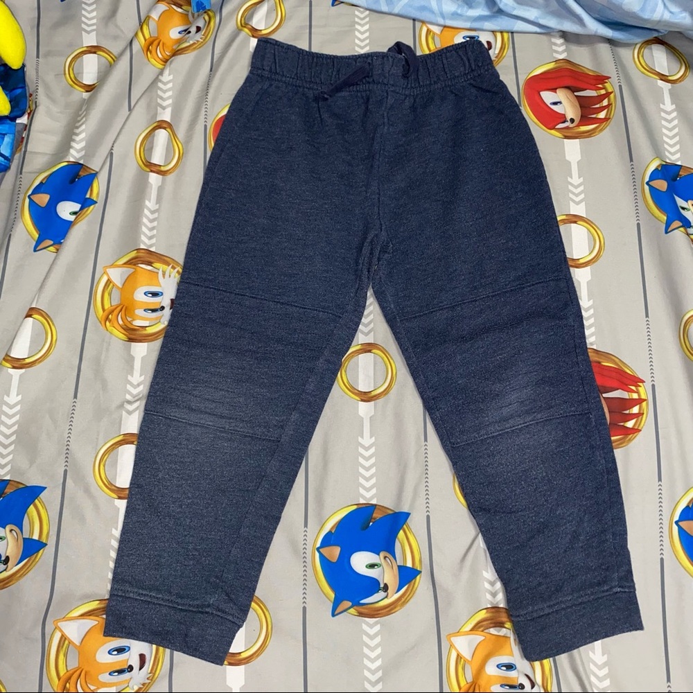 Boy’s sweatpants